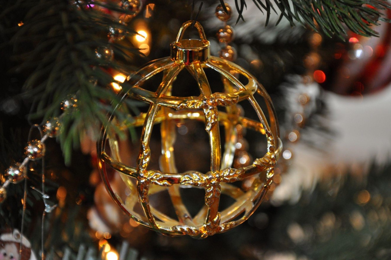 Enhance Your Festive Decor with Crystal Ornaments